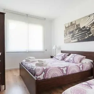 Piso Zona Plaza España, Junto A Montjuic, Apartamento