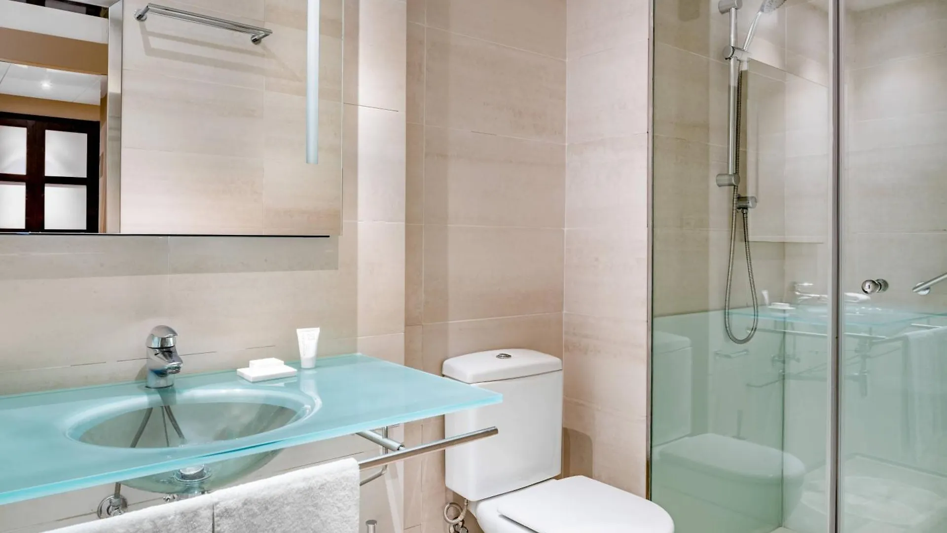 Ac Hotel Irla By Marriott Барселона